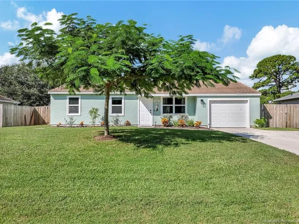 2362 SE Berkshire Blvd, Port Saint Lucie, FL 34952