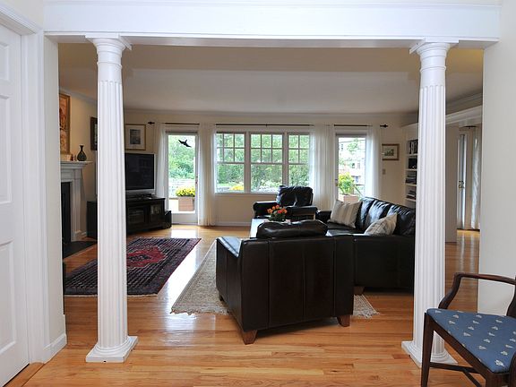 2nd image of 6 Douglas Ln