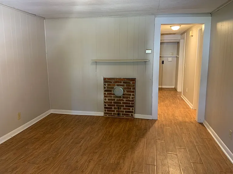 4707 Holders Rd — Photo 2