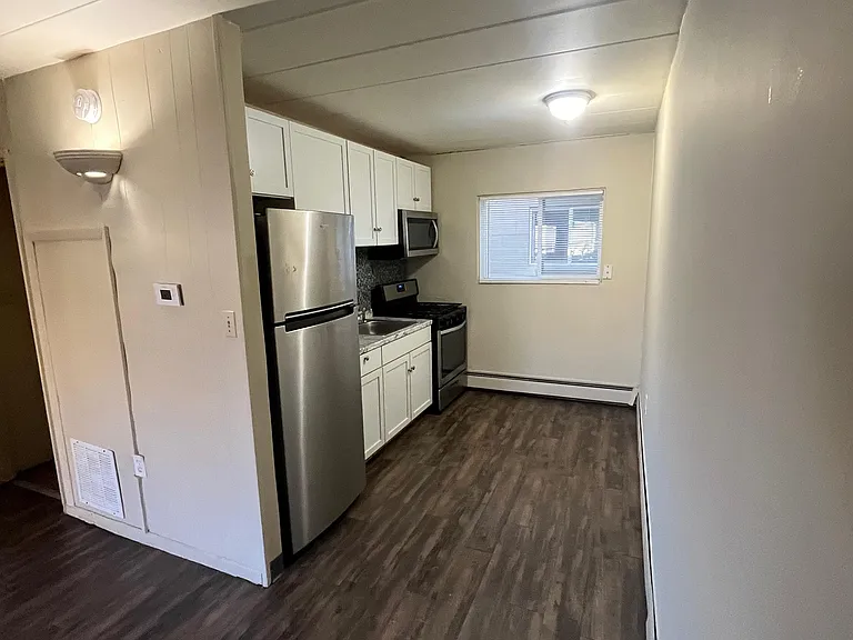 800 W Church St #12 — Photo 3