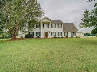325 Red Fox Ln, Chesnee, SC 29323