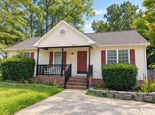1413 Cross Link Rd, Raleigh, NC 27610