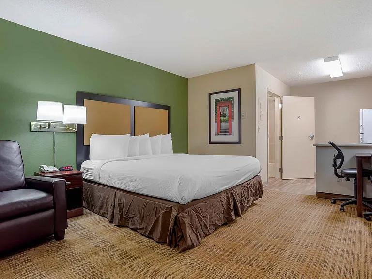 Studio Suite - 1 King Bed