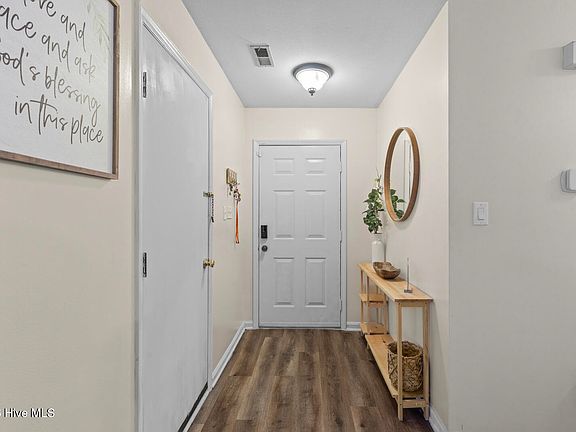 4th image of 411 Hunting Green Drive