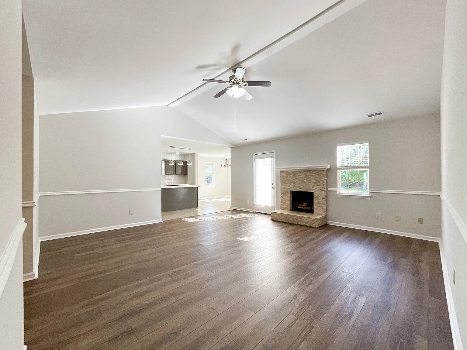 1037 Ridgefield Circle - 1 — Photo 2
