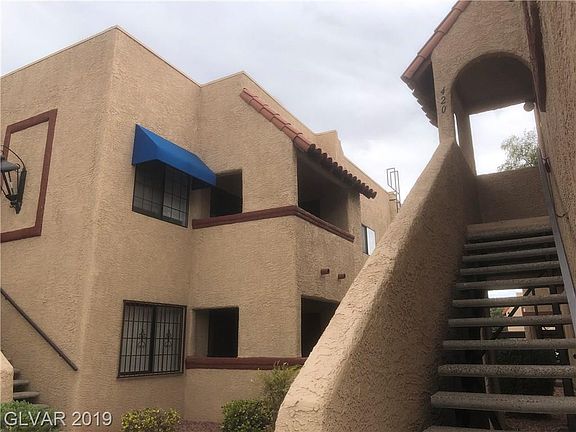 3rd image of 4120 Sanderling Cir Unit 420