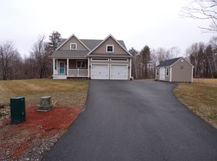 24 Hadley Rd, East Hampstead, NH 03826