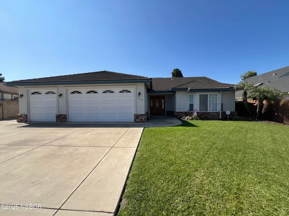 208 Garnet Way, Santa Maria, CA 93454