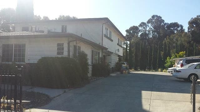 1st image of 3159 Locke Dr