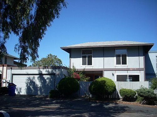 1st image of 981 Parkside Dr