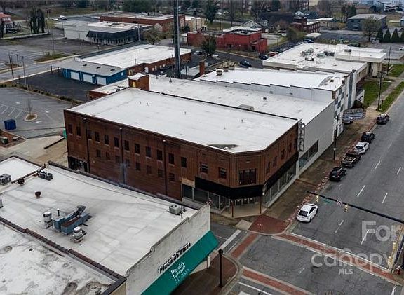 4th image of 1001 West Ave NW