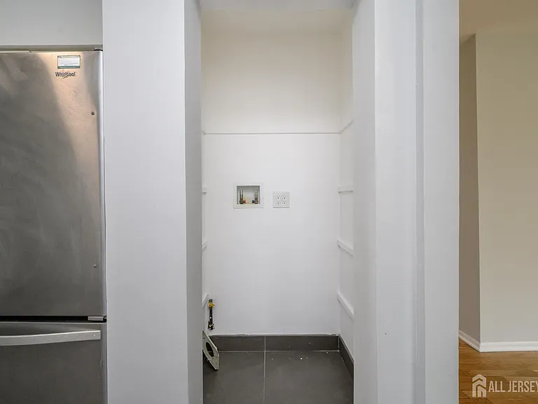 796 Inman Ave #1 — Photo 16
