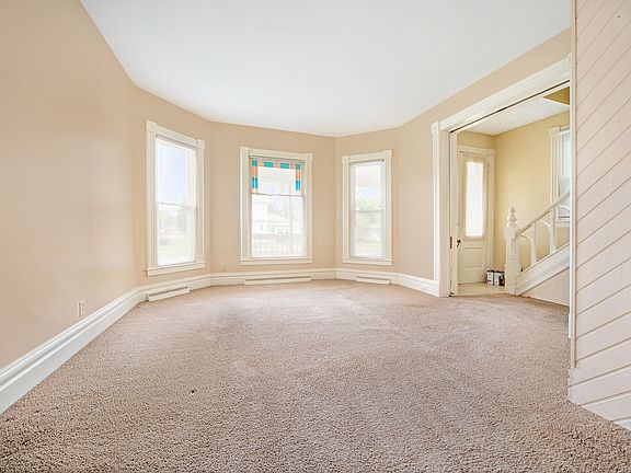5th image of 202 S Michigan Ave APT 1