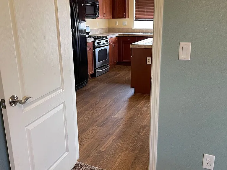1746 Olive Branch Ct — Photo 41