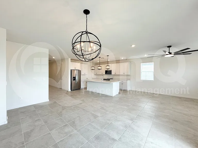 5372 S 245th Ave — Photo 8