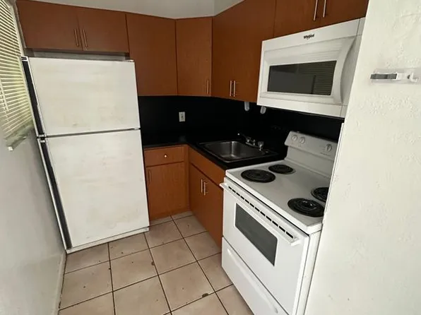 16103 NE 19th Ct #4, Miami, FL 33162