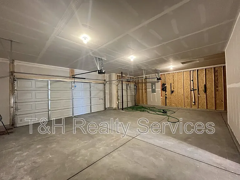 13132 Himalaya Cir — Photo 27