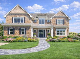 917 Deerfield Rd, Water Mill, NY 11976