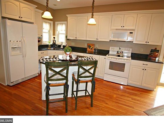5th image of 11474 W Laketowne Dr NE