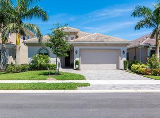 1541 Serrano Cir, Naples, FL 34105