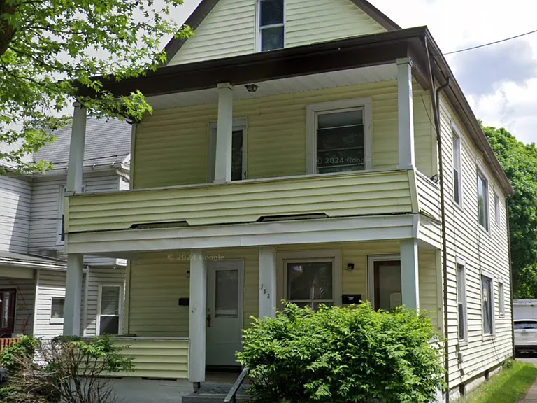 753 E 24th St #2 — Photo 1