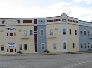 110 S State St, Manhattan, IL 60442