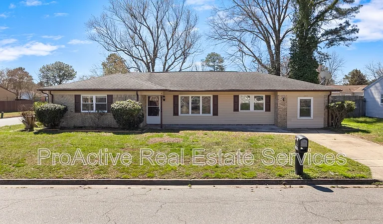 3201 Bruno Dr — Photo 2