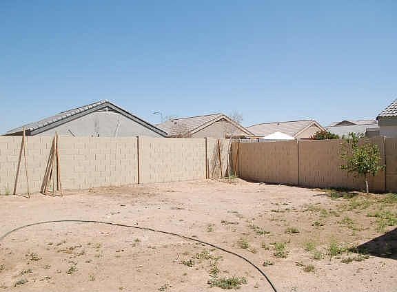Spacious  Backyard