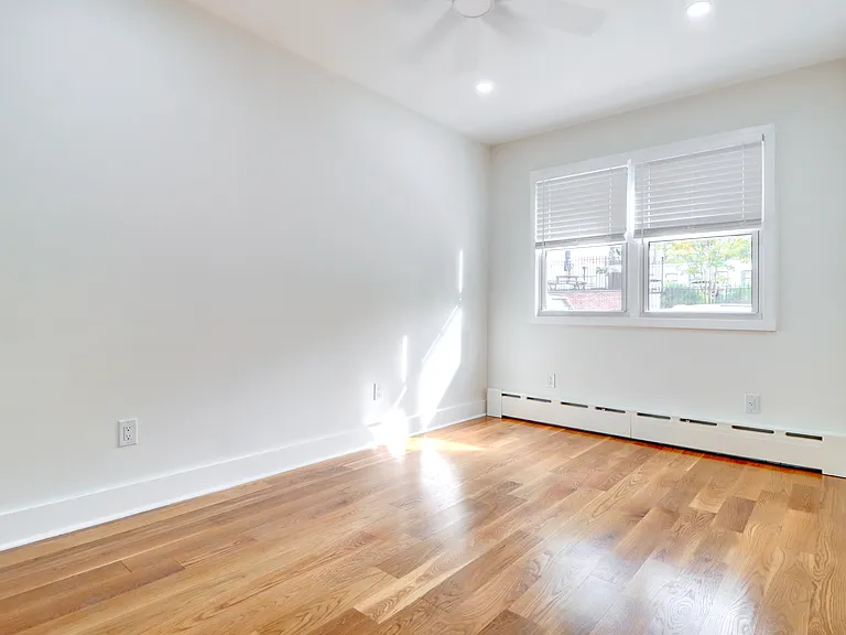 7319 69th St #1STT — Photo 6