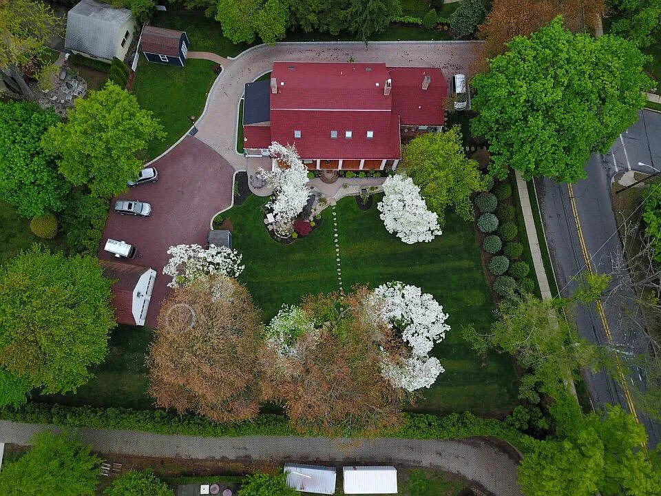 235 County Rd — Photo 3