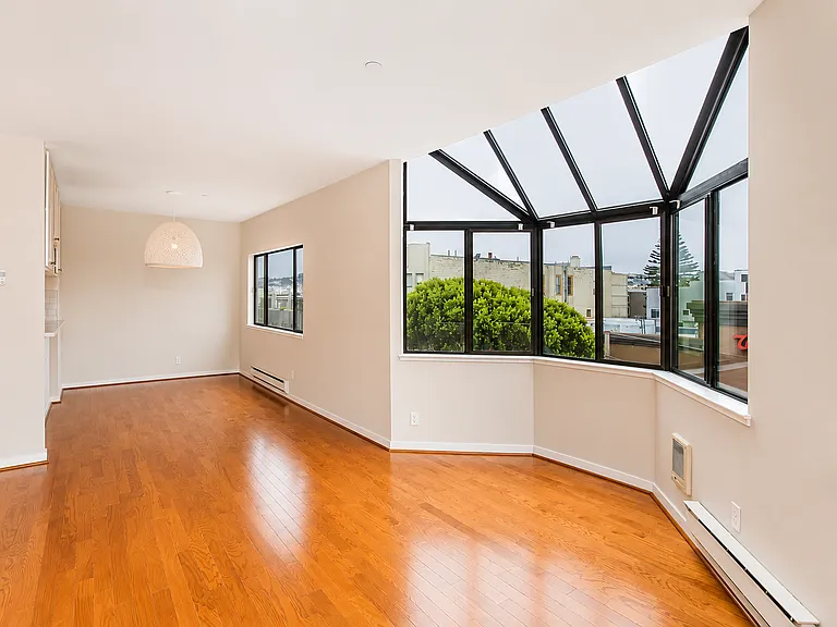 2185 Bush St #310 — Photo 3