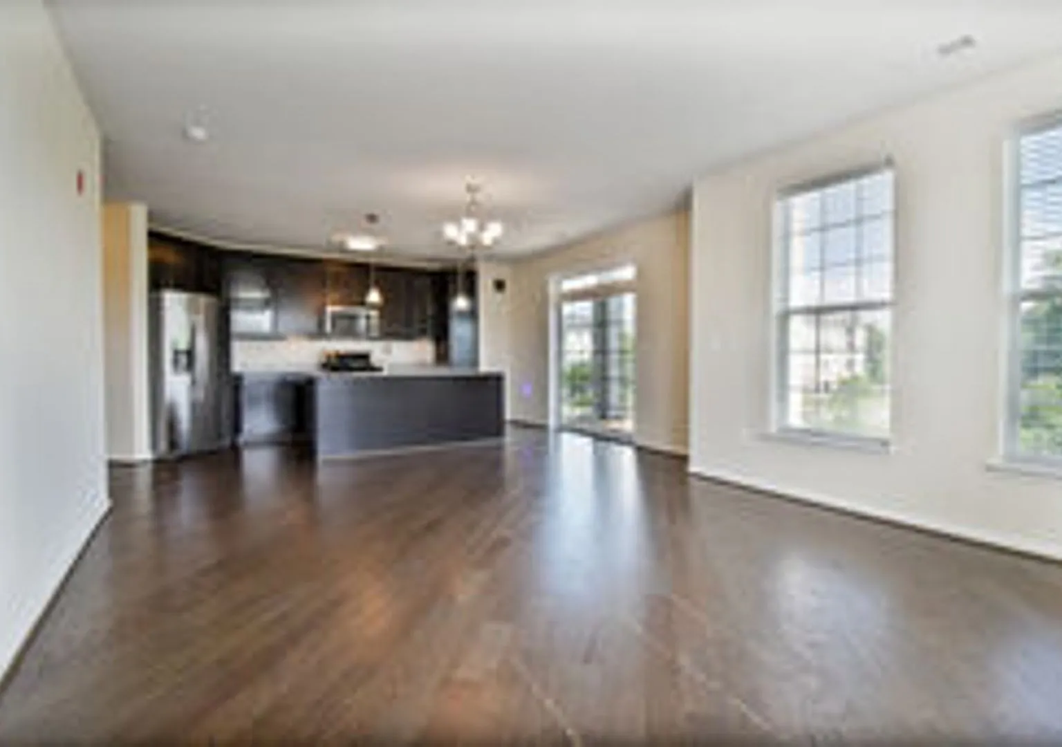Spacious and Modern 2BR/2BA Condo in Norbeck Crossing — Photo 4