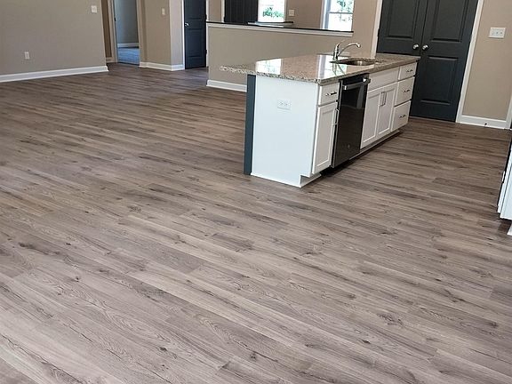 4th image of 3811 Mackinaw Trl