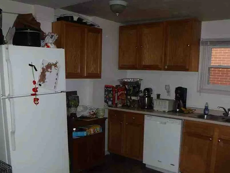 554 S Market St #101 — Photo 2