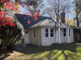 19 Maple Ave, Stony Brook, NY 11790