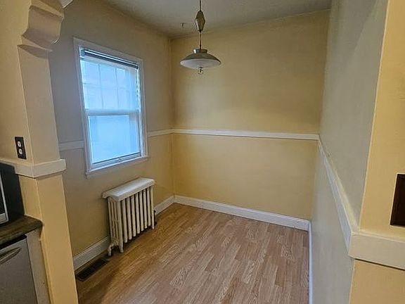 5th image of 5224 Bloomington Ave #1