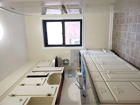 Rented by NOVELTY HOMES LLC | media 21