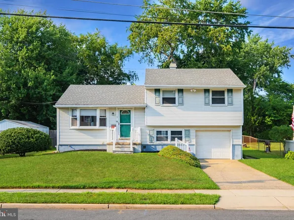 3 Glenwood Rd, Lumberton, NJ 08048