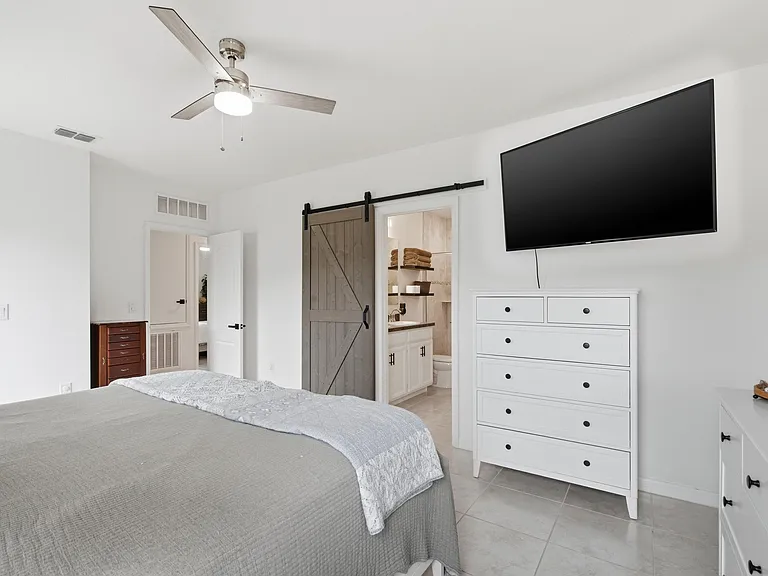 2220 SE Lucaya St — Photo 14