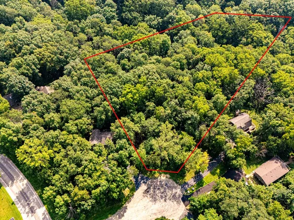 4 Russett Ln, Galena, IL 61036