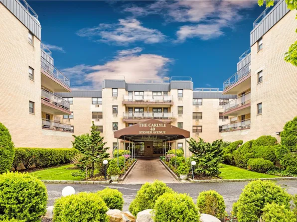40 Stoner Avenue #2CC, Great Neck, NY 11021