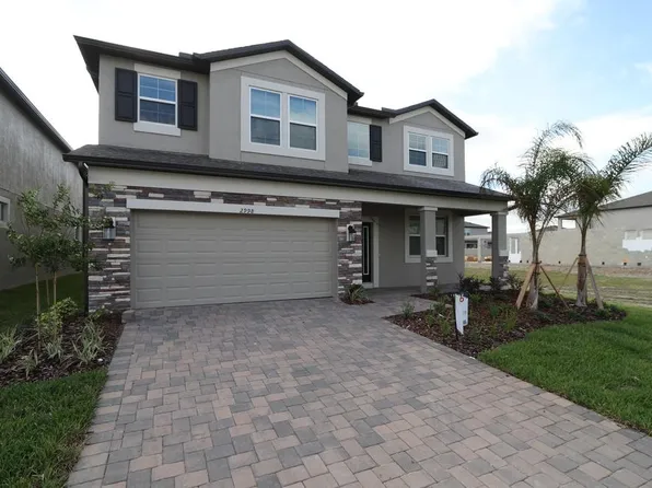 2998 Adams Cross Dr, Zephyrhills, FL 33540