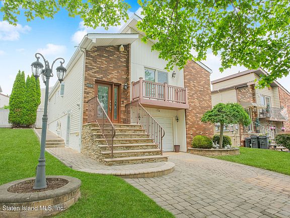 2nd image of 63 Dorval Ave