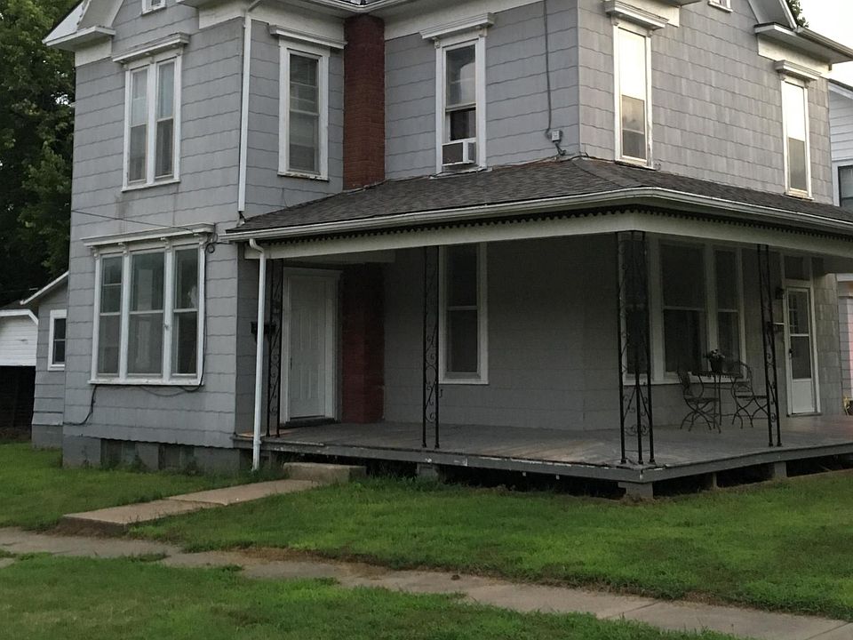 1st image of 222 NE 7th St