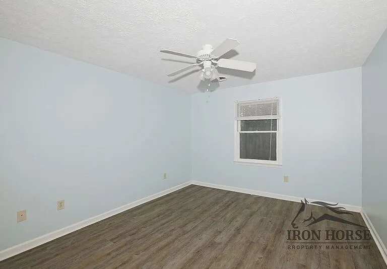 126 Greenwood Dr #A — Photo 9