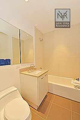 Rented by New York Residence | media 29