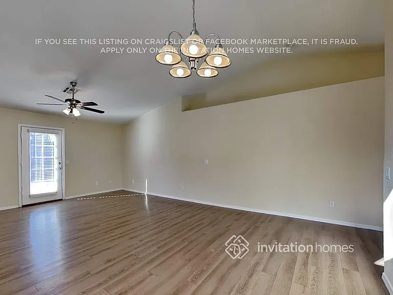 11341 W Ruth Ave — Photo 3