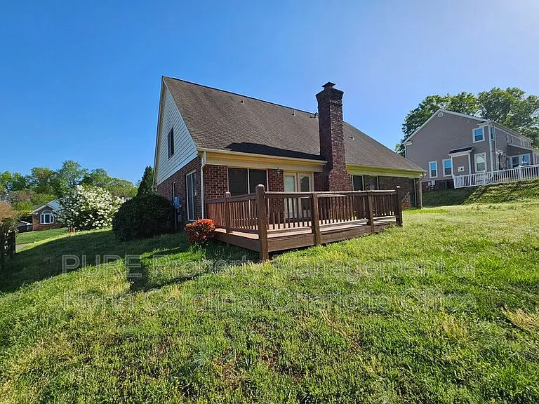 151 Woodfern Pl — Photo 41