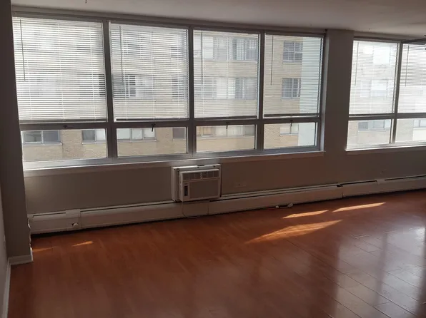 6171 N Sheridan Rd, Chicago, IL