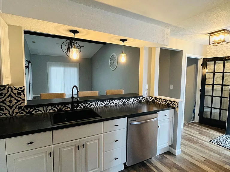 52 Simsbury Lndg #52 — Photo 5